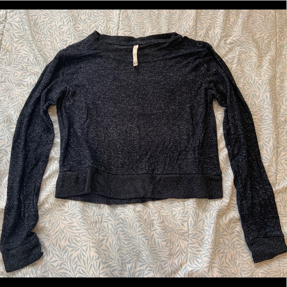 Grey and white speckled cropped sweater
